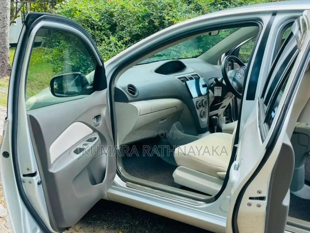 Toyota Belta 2009 Car (Used)