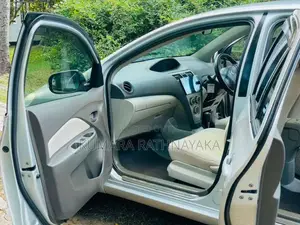 Toyota Belta 2009 Car (Used)