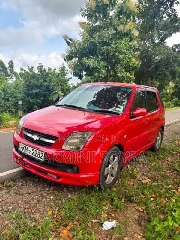 Chevrolet Cruze 2004 Car (Used)