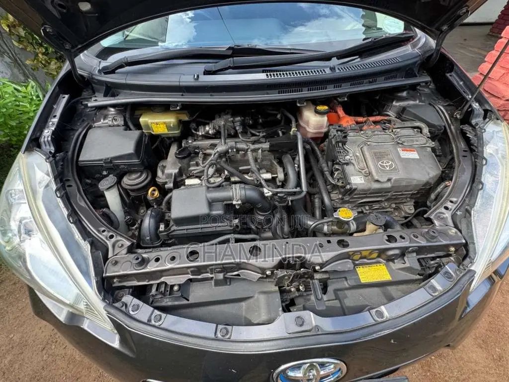 Toyota Aqua 2012 Car (Used)