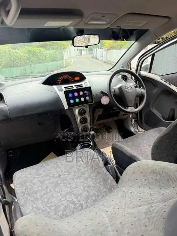 Toyota Vitz 2009 Car (Used)