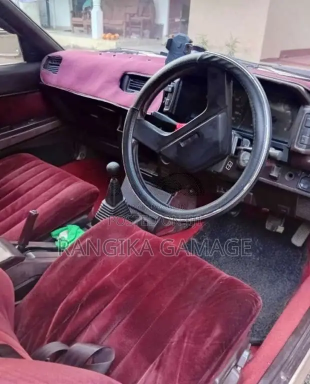 Toyota Corona AT150 1987 Car (Used)