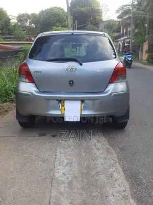 Toyota Vitz 2007 Car (Used)