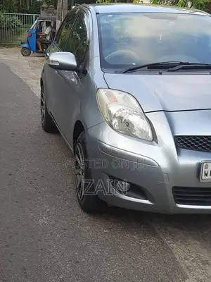 Toyota Vitz 2007 Car (Used)