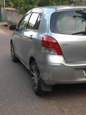Toyota Vitz 2007 Car (Used)