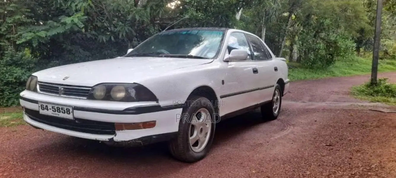 Toyota Camry 1990 Car (Used)