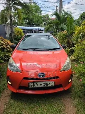 Toyota Aqua 2014 Car (Used)