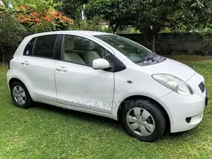 Toyota Vitz 2007 Car (Used)