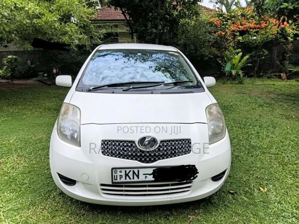 Toyota Vitz 2007 Car (Used)