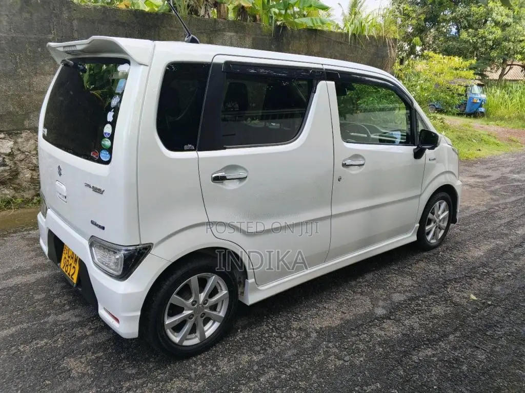 Suzuki Wagon R Stingray 2017 Car (Used)