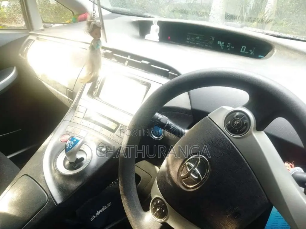 Toyota Prius 2014 Car (Used)
