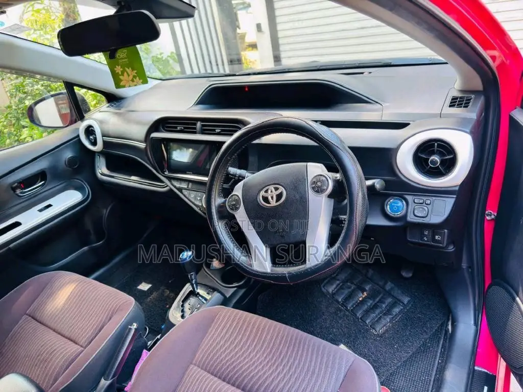 Toyota Aqua Urban 2016 Car (Used)