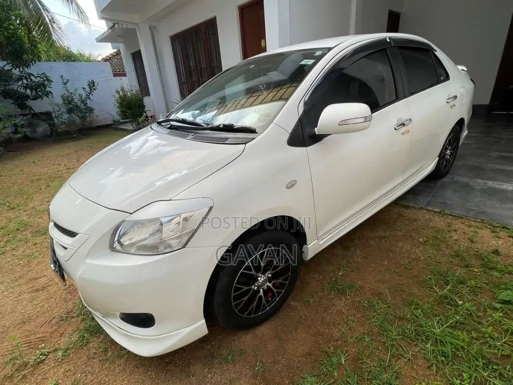 Toyota Belta 2007 Car (Used)