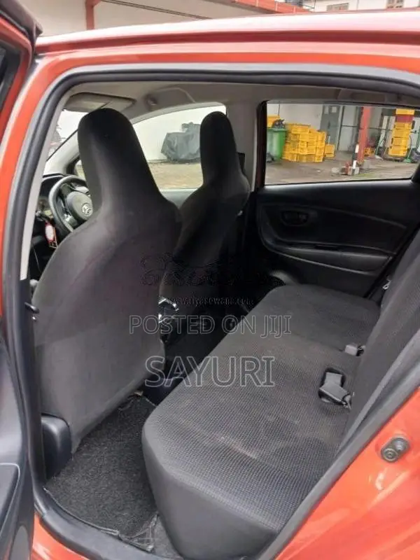 Toyota Vitz Safety 2017 Car (Used)