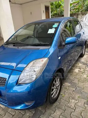 Toyota Vitz 2007 Car (Used)