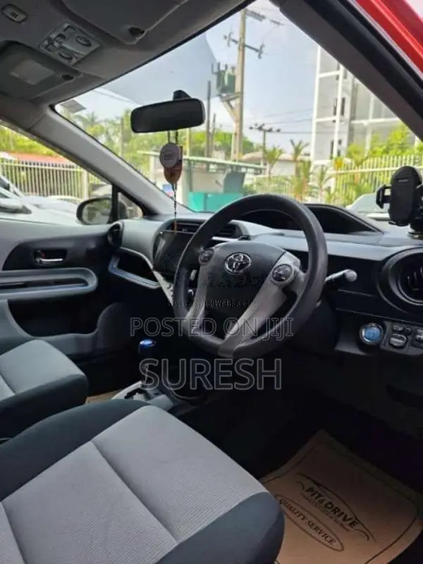 Toyota Aqua 2014 Car (Used)