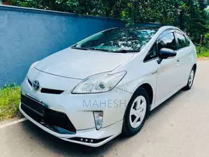 Toyota Prius 2011 Car (Used)