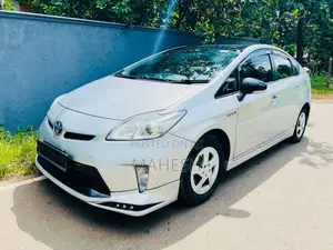Toyota Prius 2011 Car (Used)