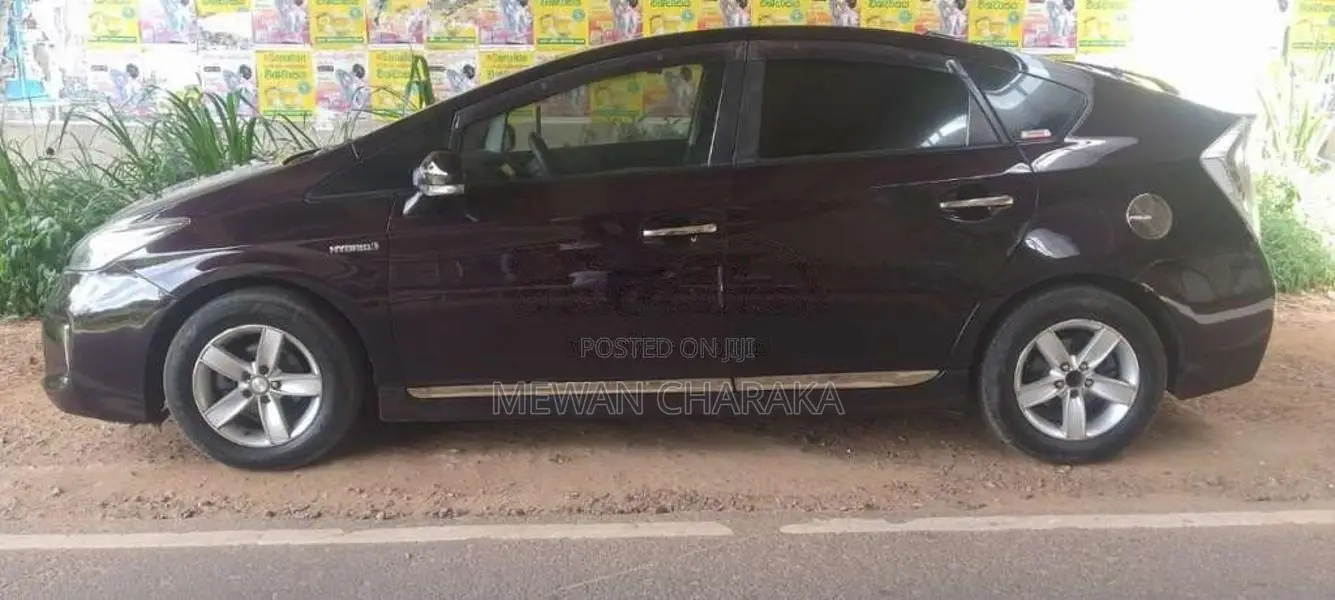 Toyota Prius 2014 Car (Used)