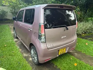 Suzuki Wagon R FZ 2014 Car (Used)