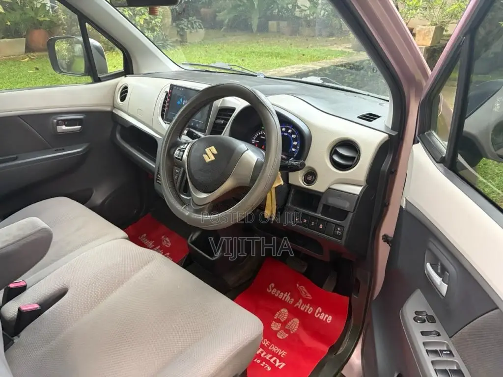 Suzuki Wagon R FZ 2014 Car (Used)