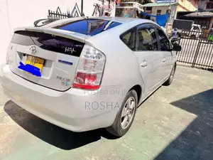 Toyota Prius 2007 Car (Used)
