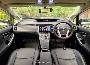 Toyota Prius 3rd Generation 2014 Car (Used)