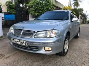 Nissan N16 2000 Car (Used)