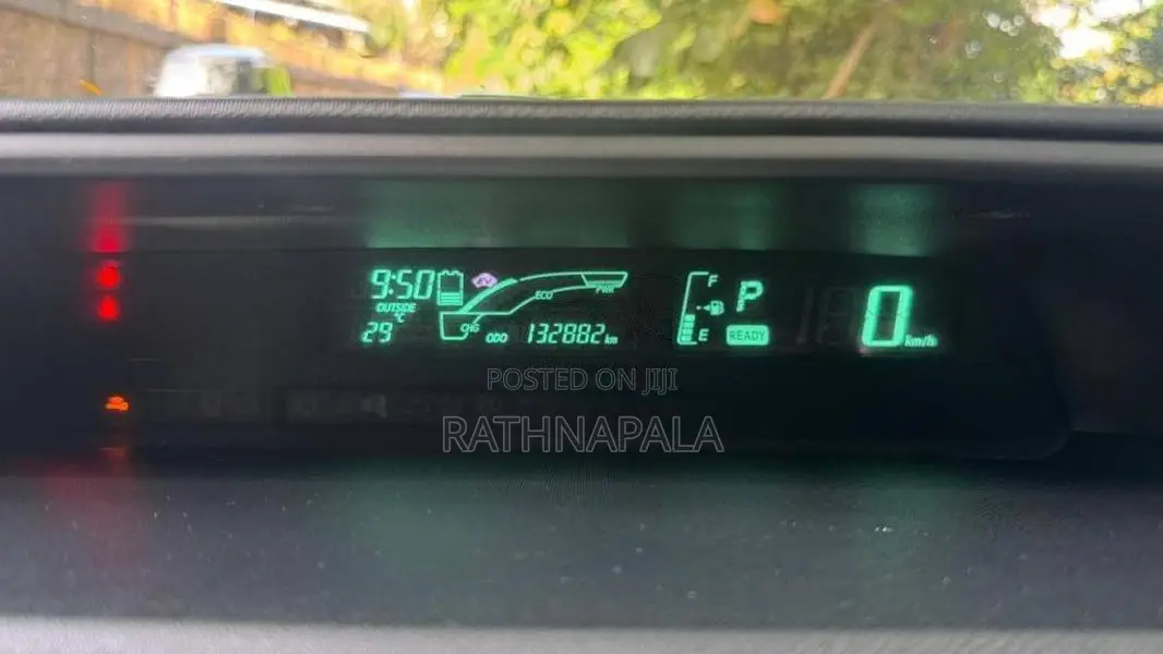 Toyota Aqua 2013 Car (Used)