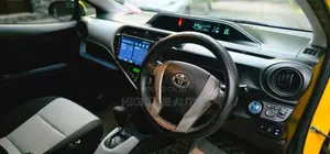 Toyota Aqua 2014 Car (Used)