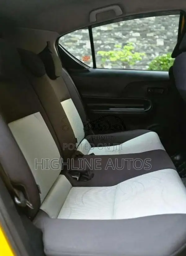 Toyota Aqua 2014 Car (Used)