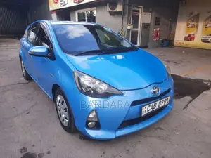 Toyota Aqua 2014 Car (Used)