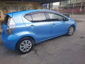 Toyota Aqua 2014 Car (Used)