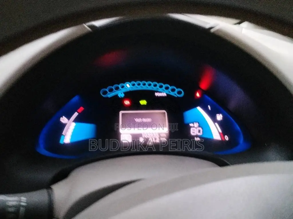 Nissan Leaf 2012 Car (Used)