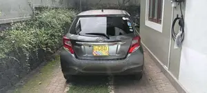 Toyota Vitz 2015 Car (Used)