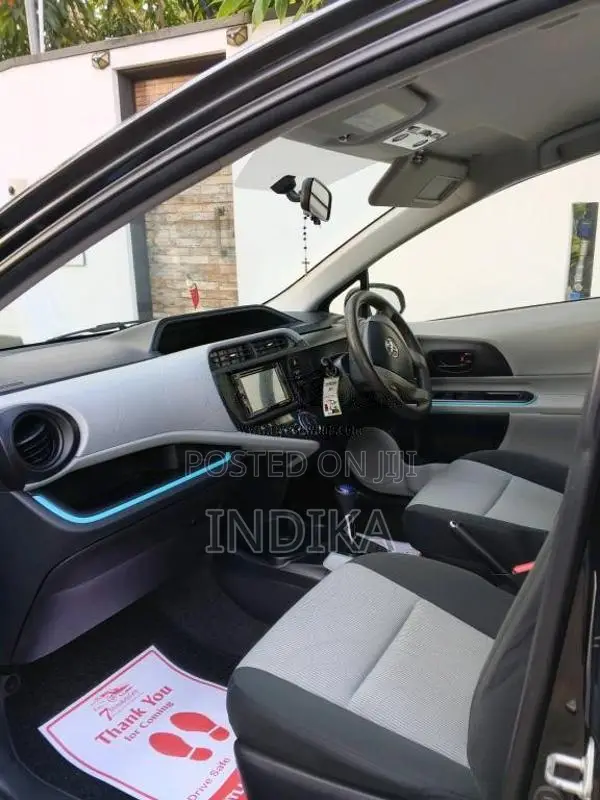Toyota Aqua S 2013 Car (Used)