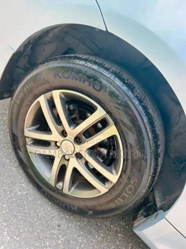 Toyota Corolla 141 2011 Car (Used)