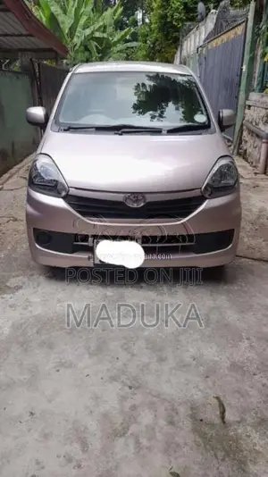 Toyota Pixis 2016 Car (Used)