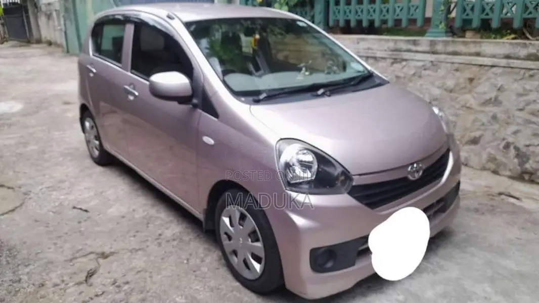 Toyota Pixis 2016 Car (Used)