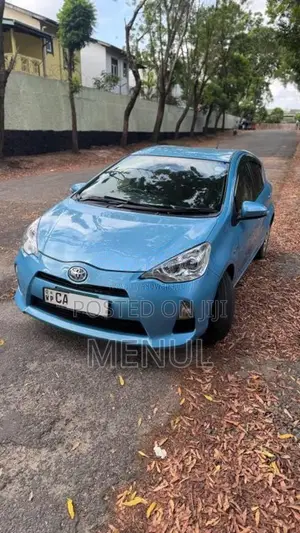 Toyota Aqua 2014 Car (Used)