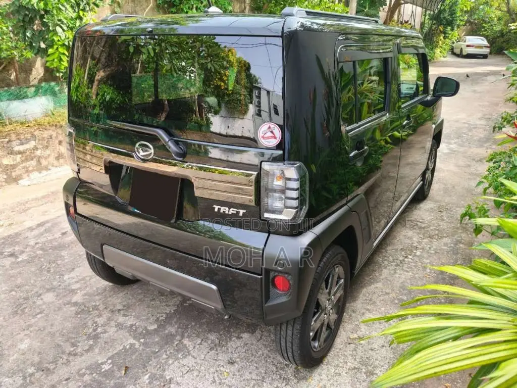 Daihatsu TAFT 2025 Car (Used)