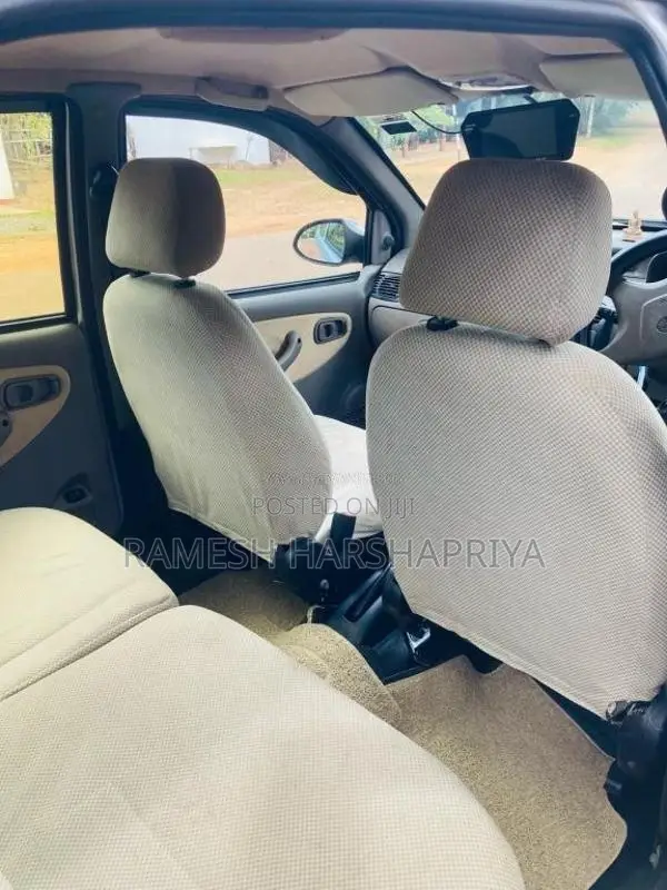 Tata Indica 2014 Car (Used)