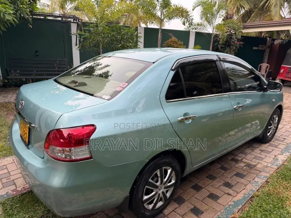 Toyota Belta 2007 Car (Used)