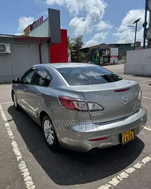 Mazda Axela BL 5 2010 Car (Used)