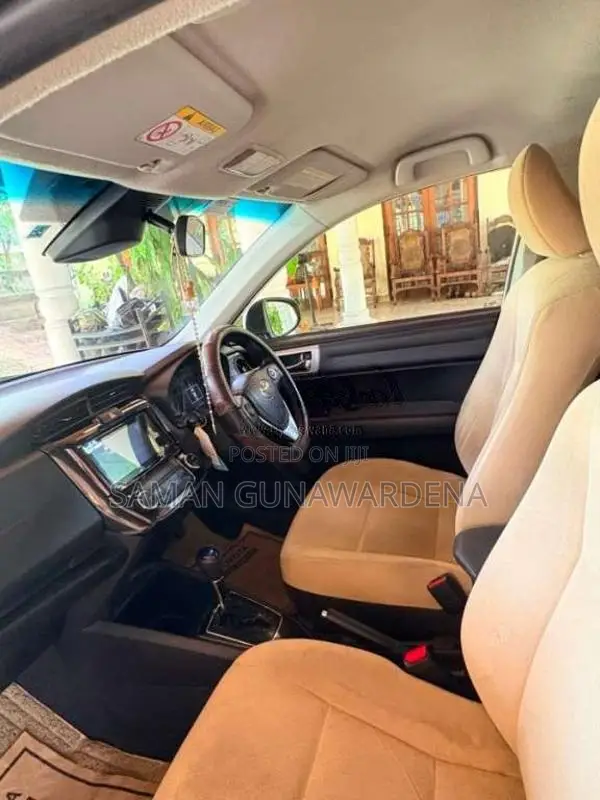 Toyota Axio 2016 Car (Used)