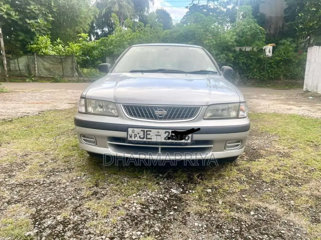 Nissan FB15 2000 Car (Used)
