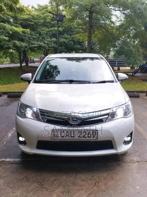 Toyota Axio Fielder 2014 Car (Used)