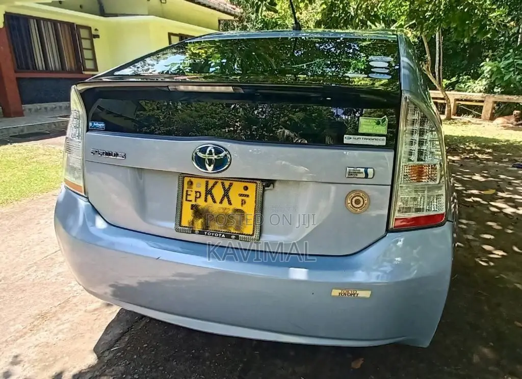 Toyota Prius 2011 Car (Used)