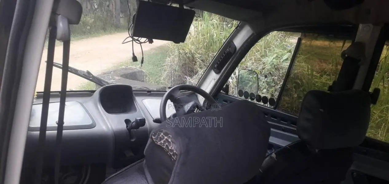 Bajaj Qute 2019 Car (Used)