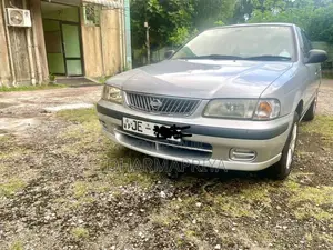 Nissan FB15 2000 Car (Used)